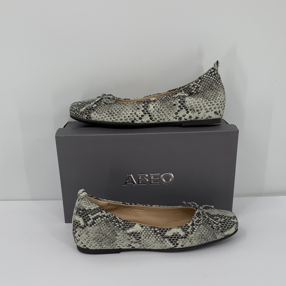 ABEO Cadence bow ballet flat shoe snake gray leather comfort slip-on new 9.5